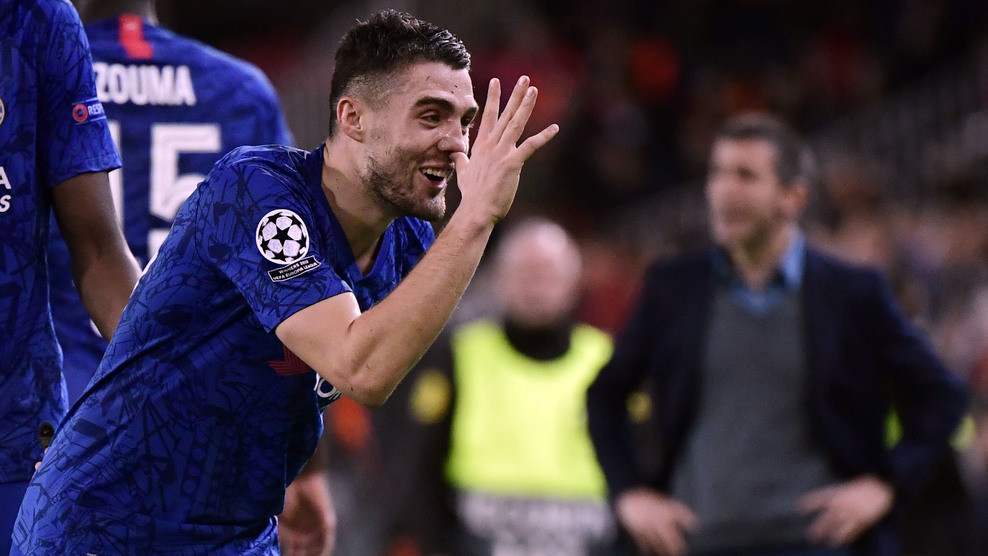 冲刺阶段欧冠传出新动向；犹他爵士远射贴柱；管理层表态——压力陡增；身体对抗强度拉满(fm前场组织核心进攻)